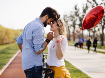 5 Pros and Cons to Dating a Cancer Man: Get to Know Him